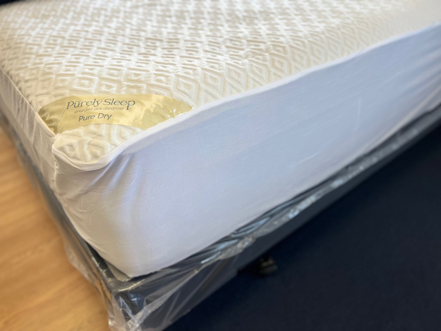 Purely Sleep Smart Dry Waterproof Mattress Protector