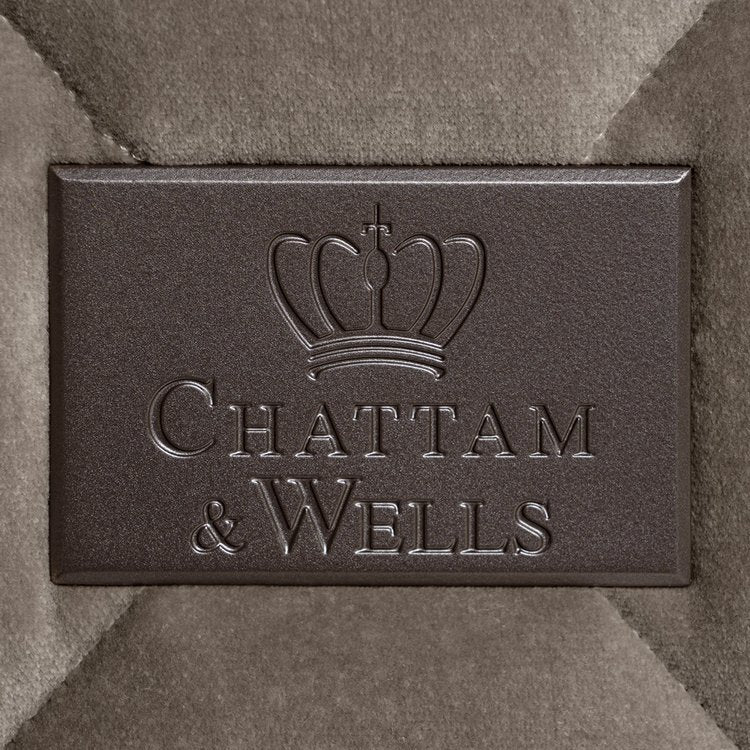 The official bronze Chattam and Wells emblem attached to the side panel of the Lismore mattress.
